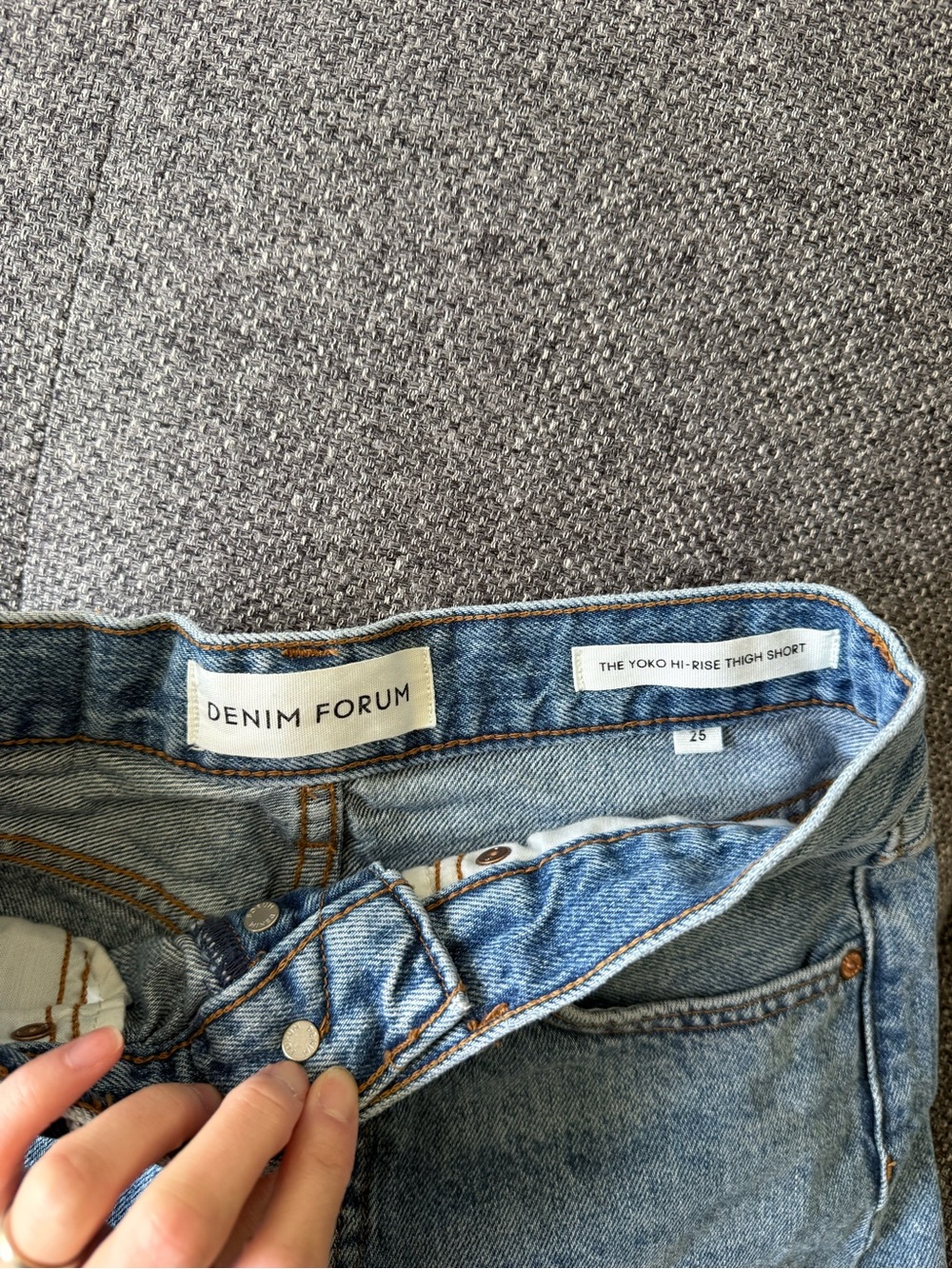 Aritzia denim forum yoko high rise thigh shorts - Picture 3 of 6